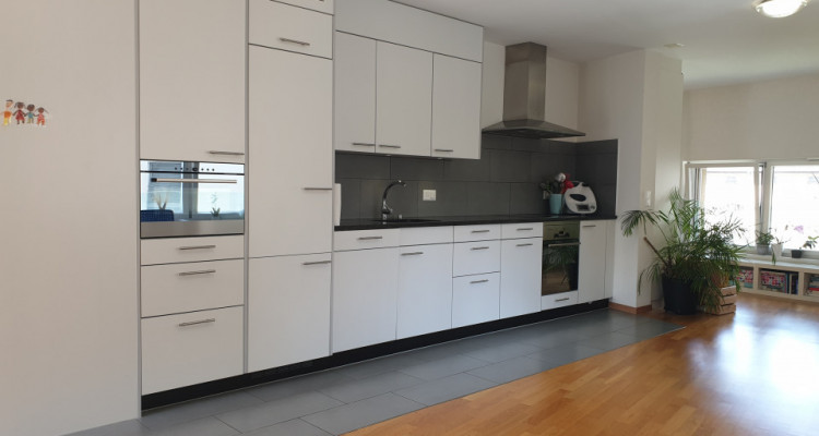 Magnifique appartement de 4.5 pièces / centre-ville de Fribourg image 3