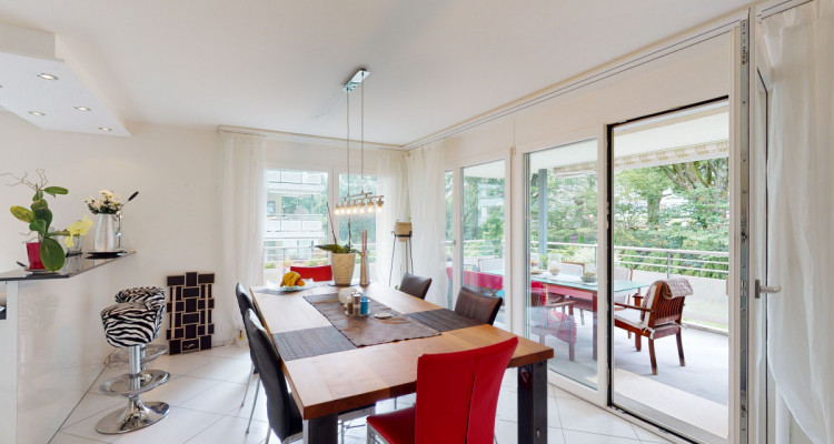 Lichterfüllte 4.5 Zimmerwohnung im Wohnpark Oase image 2