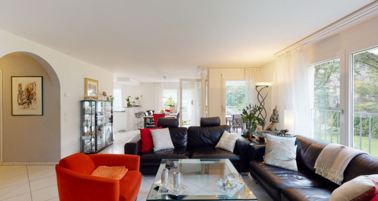 Lichterfüllte 4.5 Zimmerwohnung im Wohnpark Oase image 6