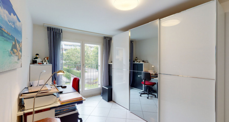 Lichterfüllte 4.5 Zimmerwohnung im Wohnpark Oase image 10