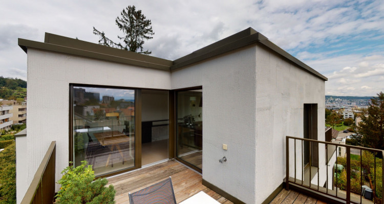 Moderne Duplex-Attika mit spektakulärer Aussicht in Zürich image 3