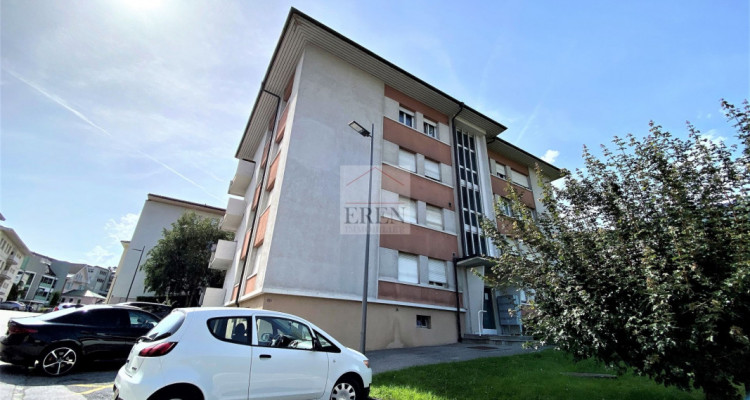 Joli appartement 3,5p rénové à 2 pas du centre ville de Sion image 10