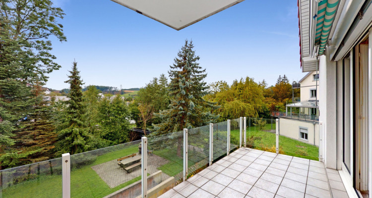 Sehr zentrale 4.5 Zi. Wohnung in Birmensdorf mit grüner Aussicht image 1