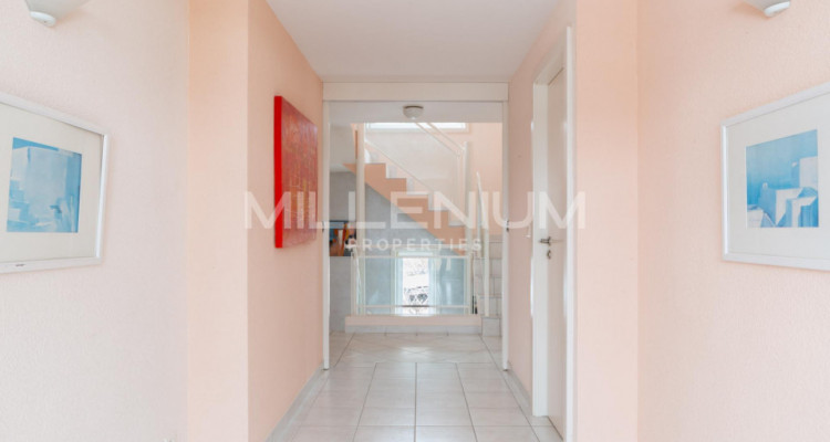 Très belle maison 10P vue Mt Blanc et Jura image 10