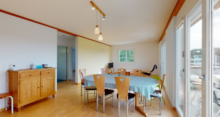 Gepflegte 4½ Zimmer Attikawohnung mit attraktiver Aussicht image 6