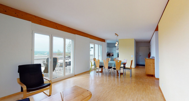 Gepflegte 4½ Zimmer Attikawohnung mit attraktiver Aussicht image 12