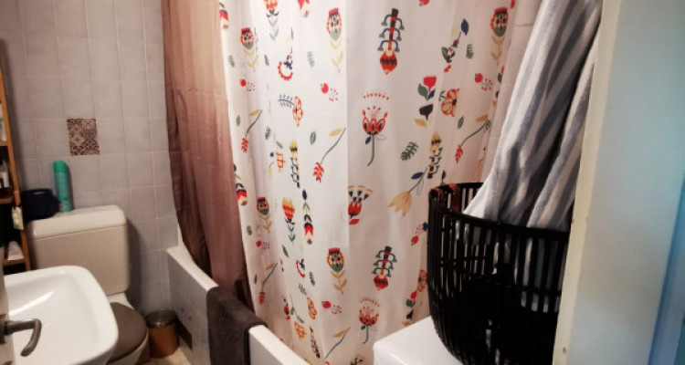 Joli 2.5 pièces dans le quartier de Grand-Pré avec grand balcon image 10