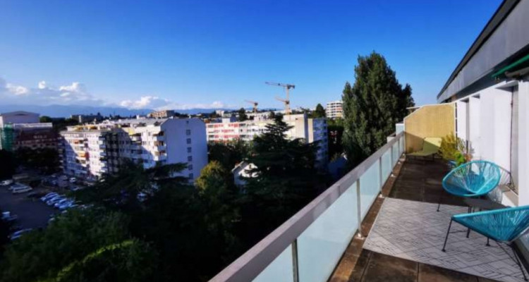 Superbe 3 pièces en attique avec grande terrasse  image 2