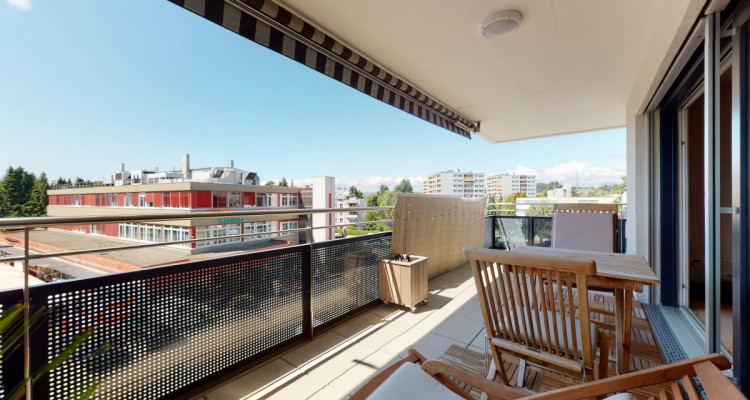 Magnifique attique récent proche de toutes les commodités à Epalinges image 2