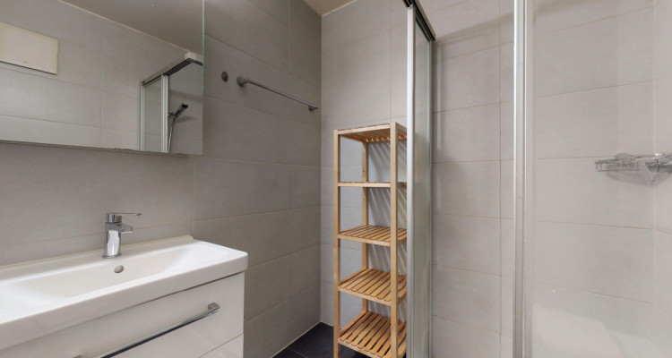 Magnifique attique récent proche de toutes les commodités à Epalinges image 9