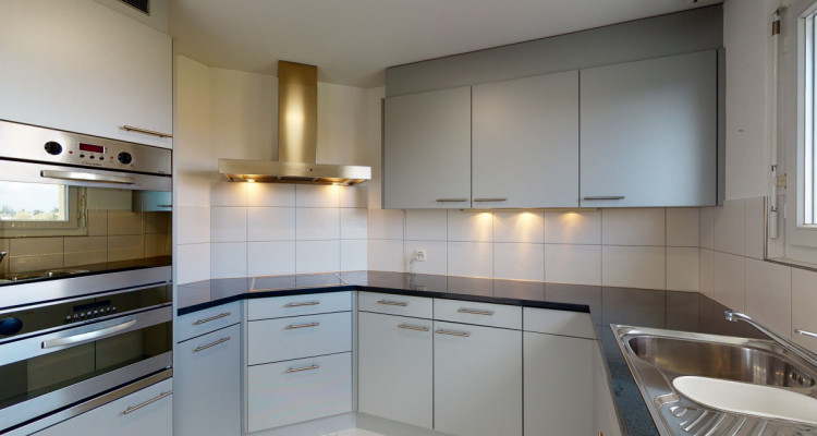 4.5 Zimmer Attikawohnung mit Weitblick image 9