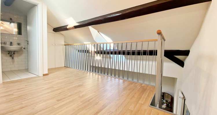 Charmant appartement attique / 2.5 pièces duplex / 2 SDB /  image 3