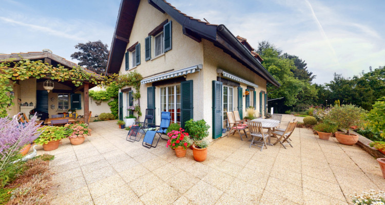 Quartier de villas - Sus-Châtel à 2 min. à pieds de l?arrêt du train image 2