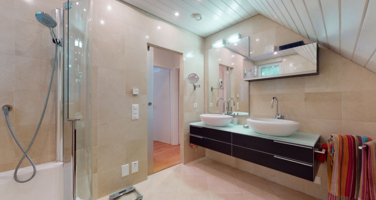 Quartier de villas - Sus-Châtel à 2 min. à pieds de l?arrêt du train image 12