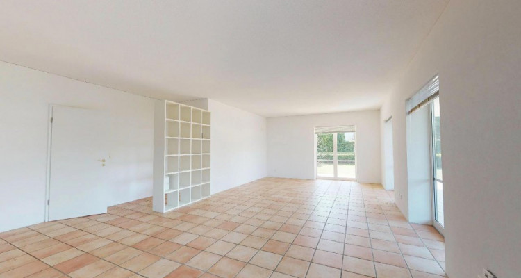 3,5 pièces à Estavayer, à proximité du lac, terrasse et jardin. image 4