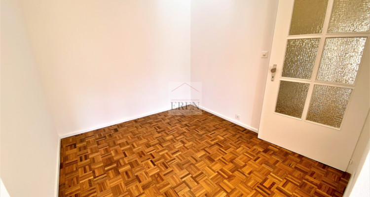 Charmant appartement 3,5p avec garage-box à 2 pas du centre ville de Sierre image 3