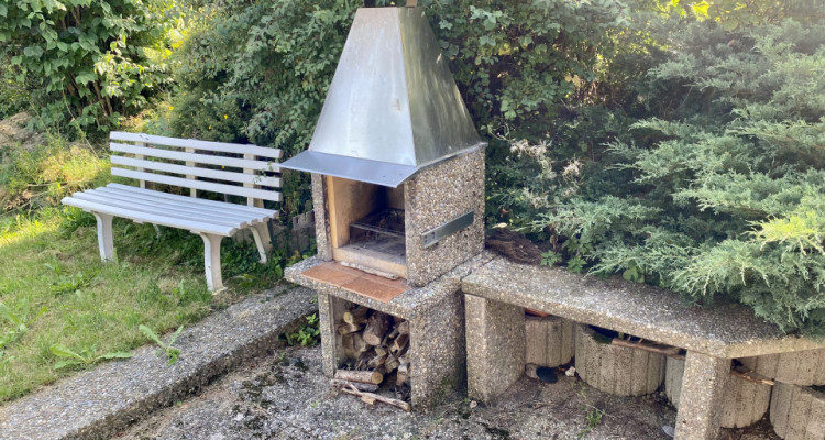 Charmant chalet avec vue sur les montagnes image 3