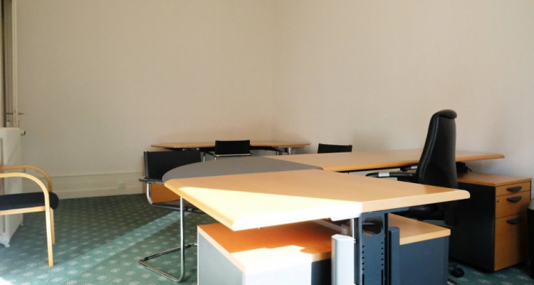 SOUS-LOCATION - Bureaux à louer // Cadre agréable et spatieux image 7