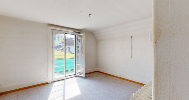 Freistehendes, charmantes Einfamilienhaus mit grossem Garten image 9