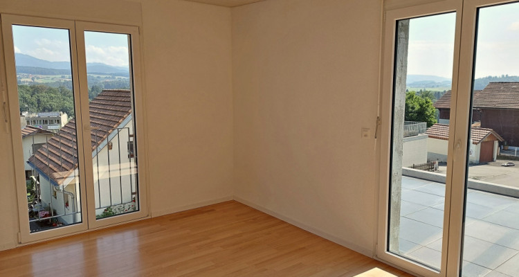 Superbe appartement de 3,5 pièces / Nouveau image 9