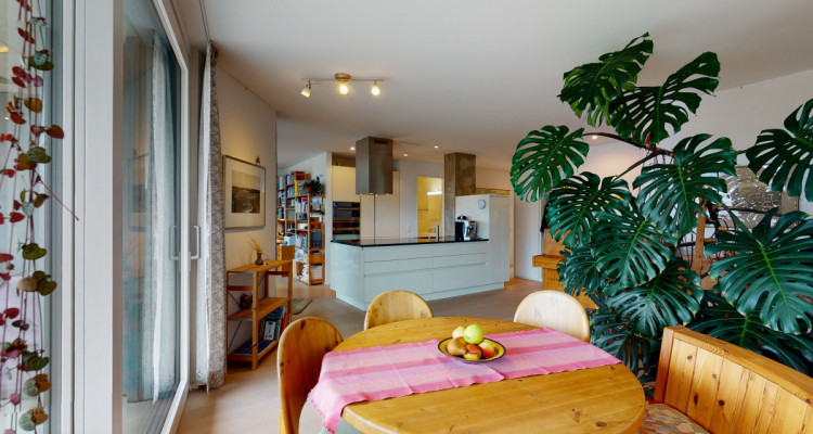 Moderne Wohnung am Pfingstweidpark für Menschen die Urbanität schätzen image 1