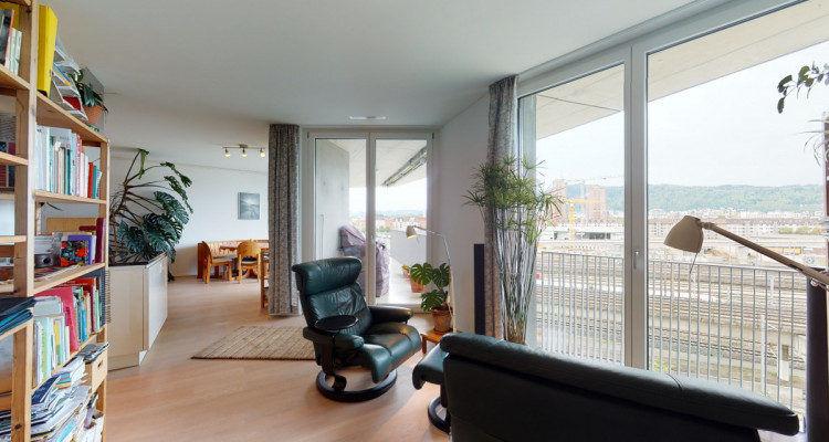 Moderne Wohnung am Pfingstweidpark für Menschen die Urbanität schätzen image 3