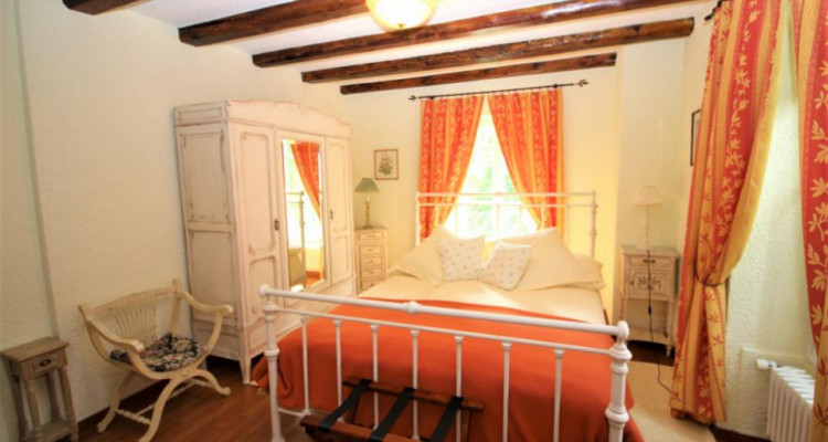 Exceptionnel immeuble à Assens image 1