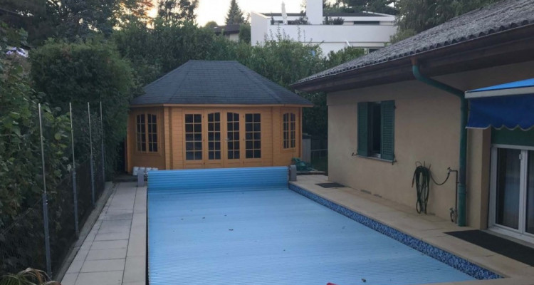 Magnifique villa piscine 2 appartements +studio bureau à 5mn Lausanne  image 3