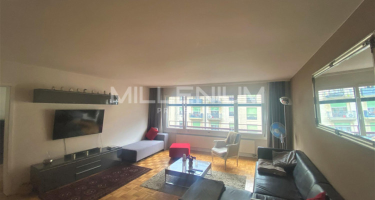Appartement meublé de 2,5 P Rue de Lausanne. image 2