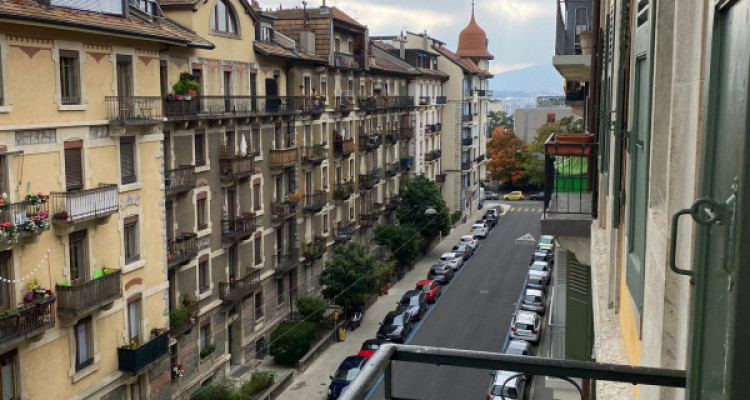 Superbe 3 pièces à Grand-pré avec deux balcons image 5
