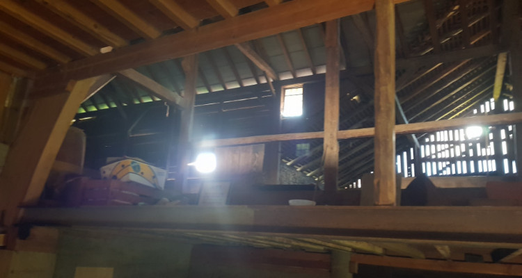 Ferme non classée à rénover avec important potentiel image 4