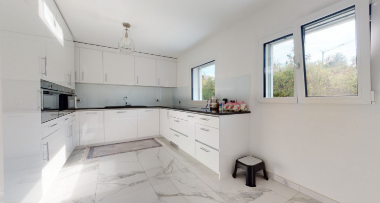 MAISON INDIVIDUELLE AVEC APPARTEMENT INDEPENDANT image 4