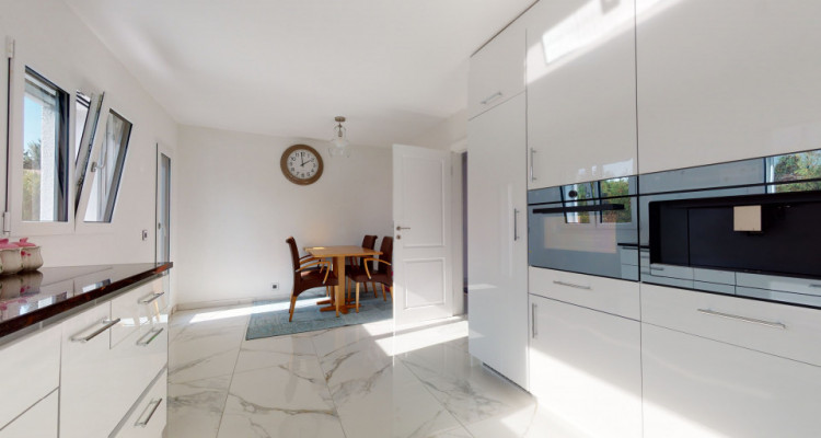 MAISON INDIVIDUELLE AVEC APPARTEMENT INDEPENDANT image 5