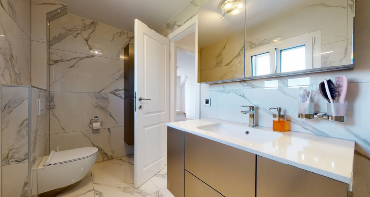 MAISON INDIVIDUELLE AVEC APPARTEMENT INDEPENDANT image 9