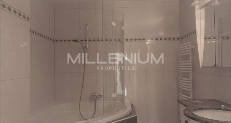 Appartement avec terrasse à Coppet vue Lac image 11