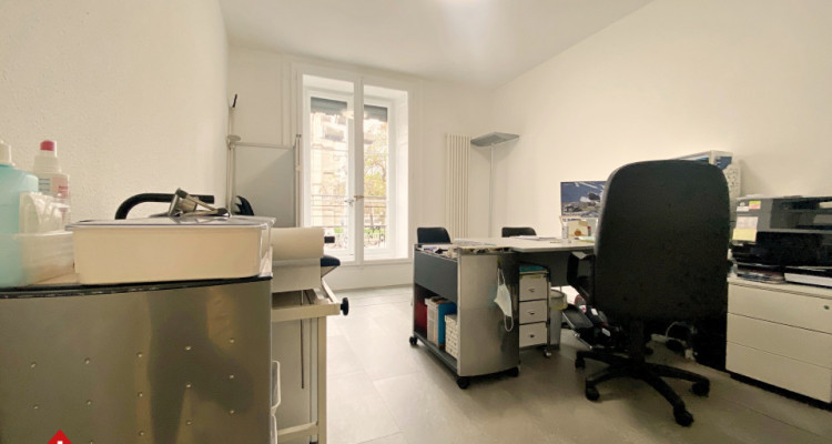 Magnifique local commercial au centre de Genève  image 2