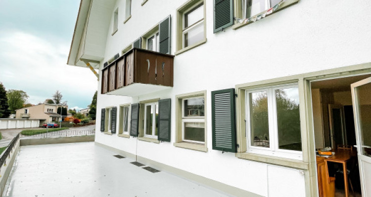 grosszügige 6 Zimmer Wohnung image 8