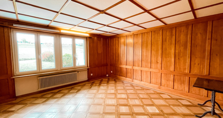 grosszügige 6 Zimmer Wohnung image 9