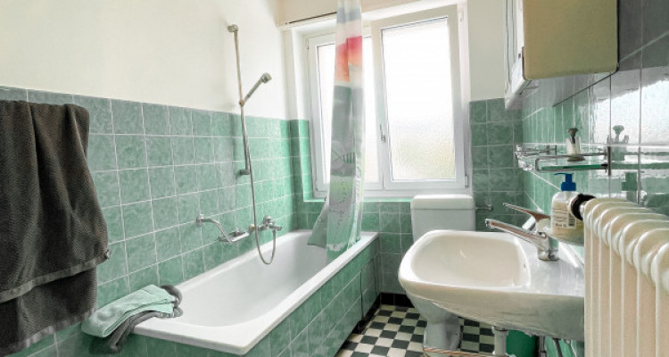 grosszügige 6 Zimmer Wohnung image 13