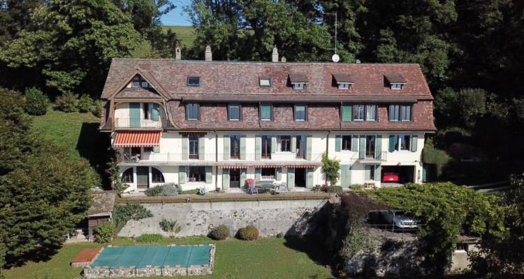 Grande maison bourgeoise ancienne hauteur de Rolle image 1