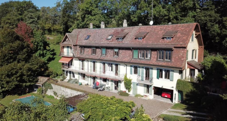 Grande maison bourgeoise ancienne hauteur de Rolle image 3