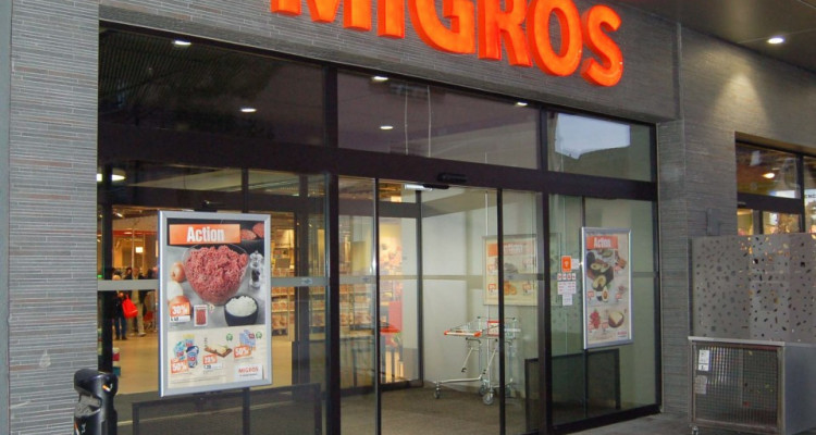 PLACES DE PARC EN CENTRE VILLE image 2