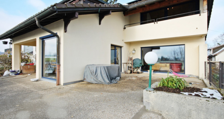 Magnifique villa 10p/ 5 chambres + appartement séparé/ jardin-piscine image 1