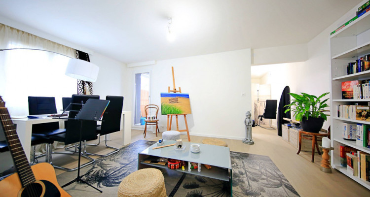 Magnifique appart 3,5 p / 2 chambres / 1 SDB / balcon vue lac image 1