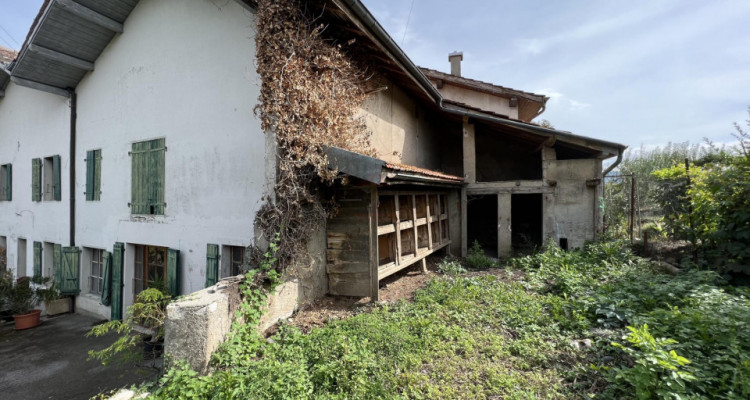 Charmante maison de village à rénover au calme image 2