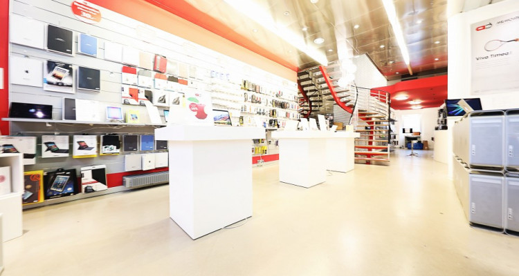 Local commercial à louer  // Plein de coeur de Lausanne image 1