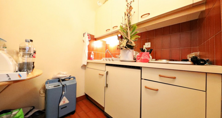 Superbe local commercial // 6 p // Rue de la Servette // Genève image 6