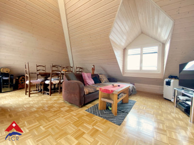 Magnifique attique de 5 pièces / 3 chambres / balcon  image 1