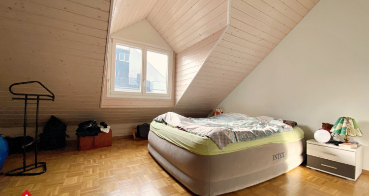 Magnifique attique de 5 pièces / 3 chambres / balcon  image 9