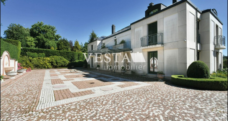 EXCLUSIVITY | Property on the golf course of Lausanne image 4